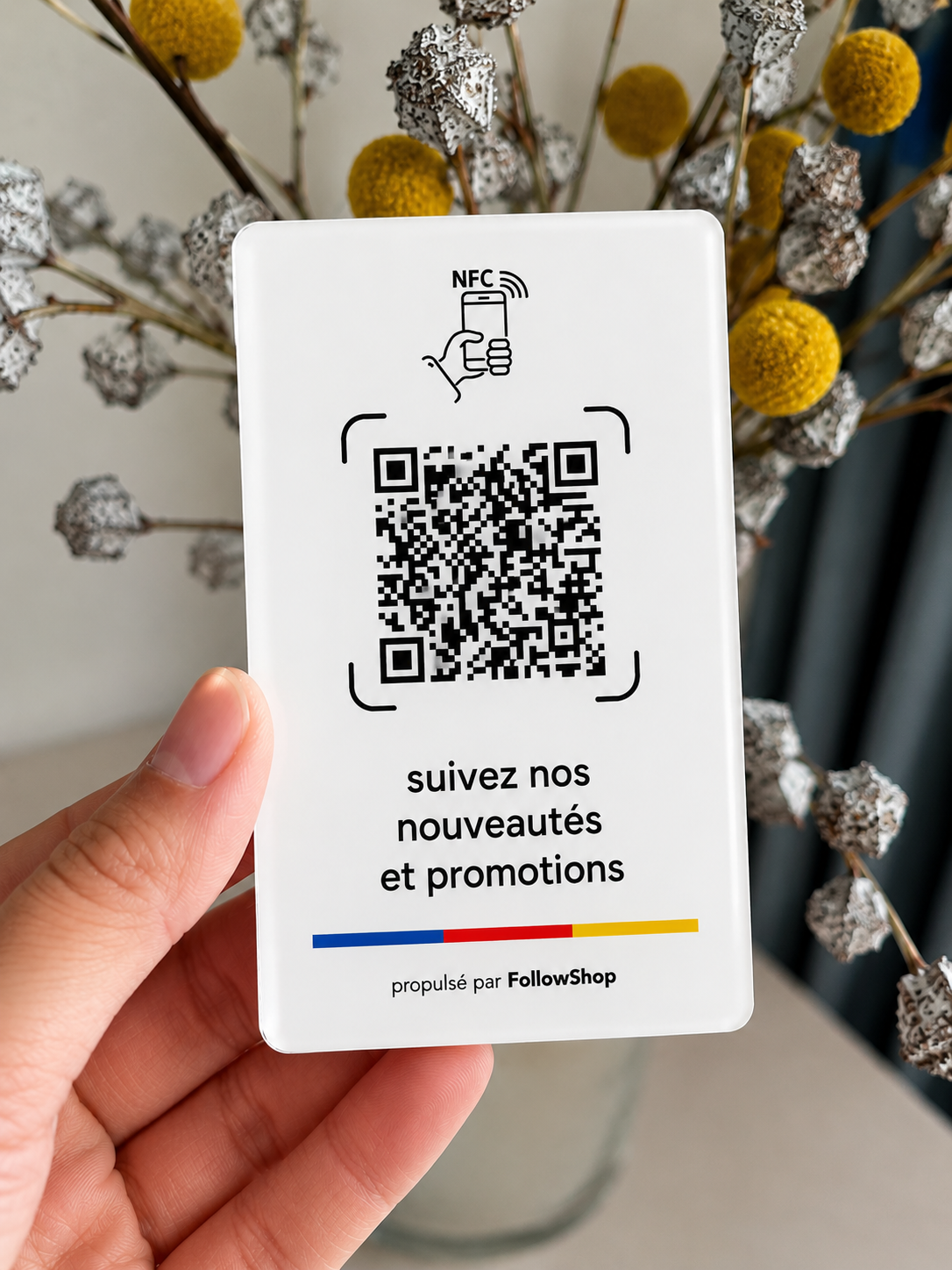 Carte autocollante NFC FollowShop avec QR code